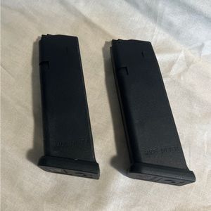 Pair Pro Mag 13 rd polymer mags
